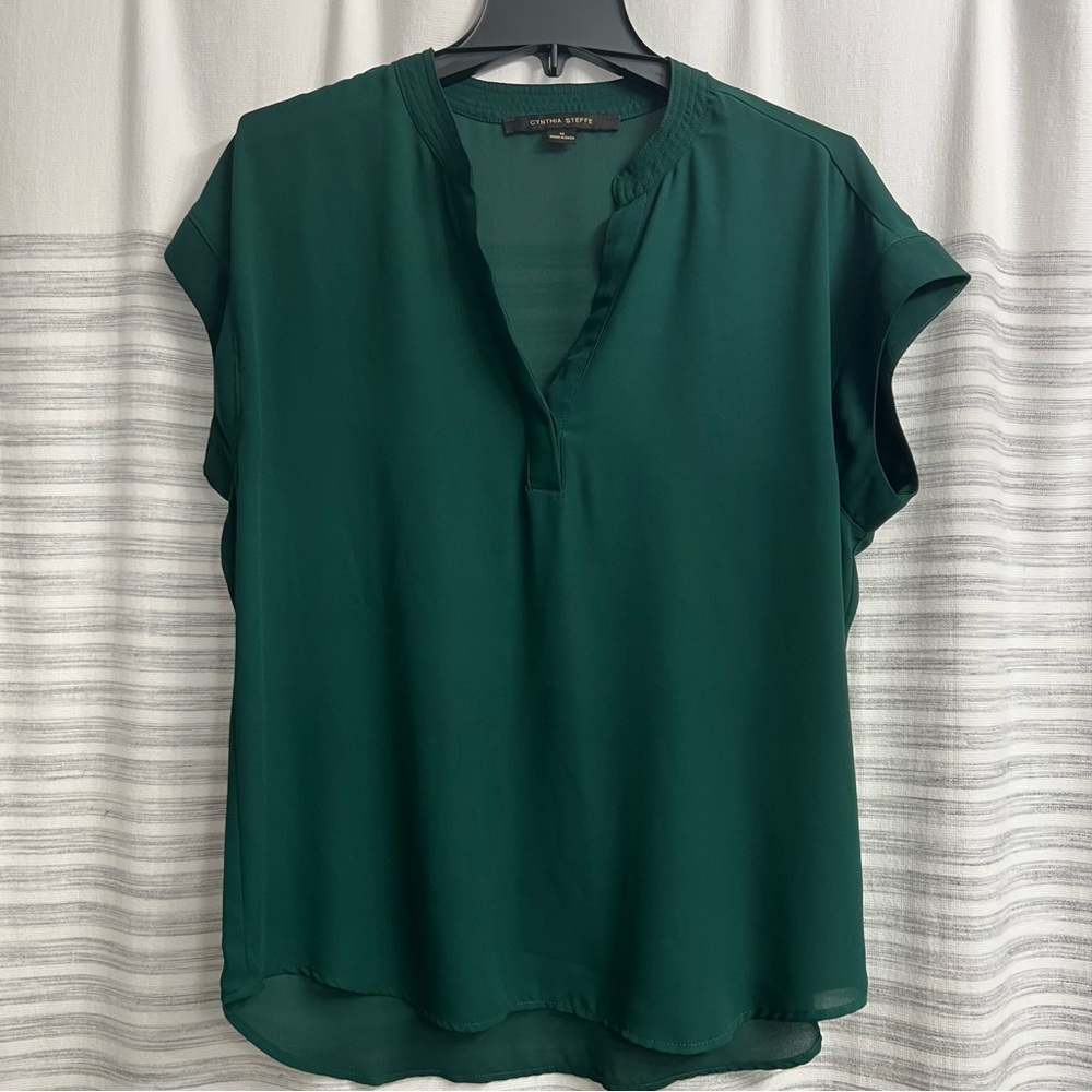 Cynthia Steffe Green Cap Sleeve Mandarin Collar Blouse